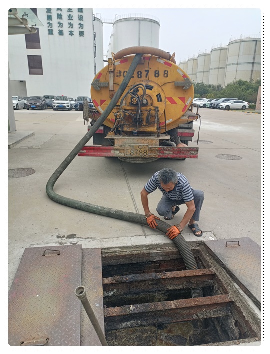 弥勒隔油池清掏